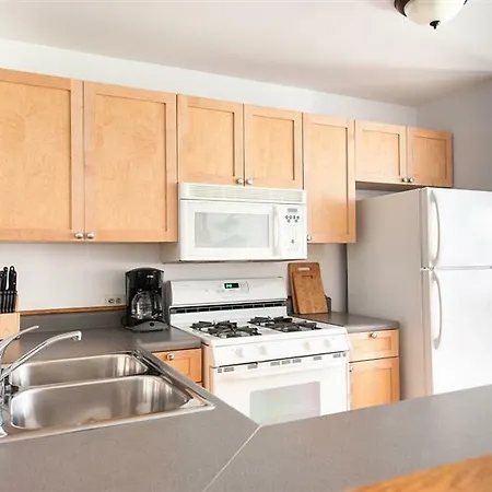 Bi Level 3Br In Lake View By Sonder